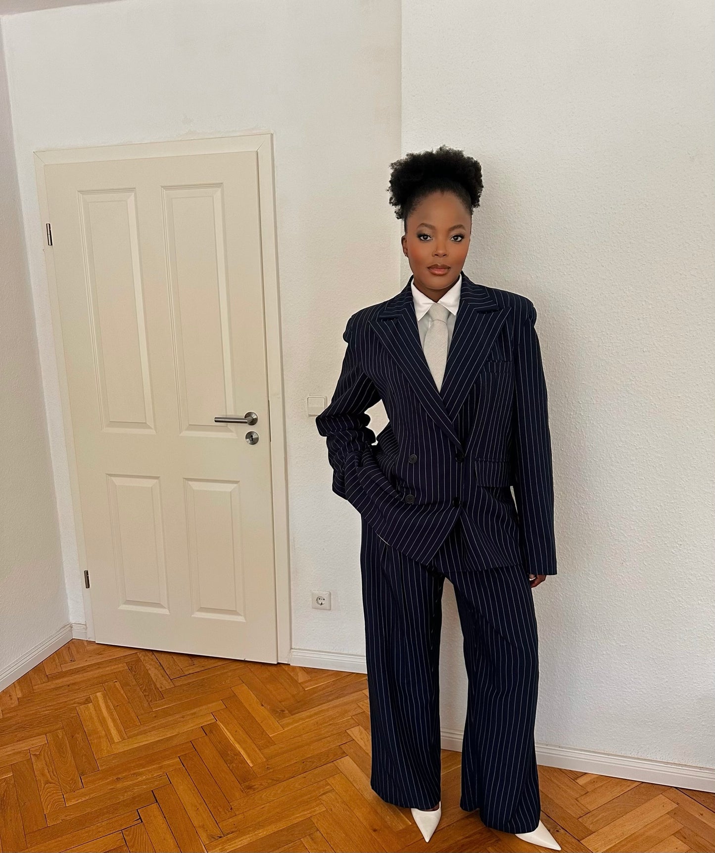 Ivy Pinstrip Blazer (Navy)